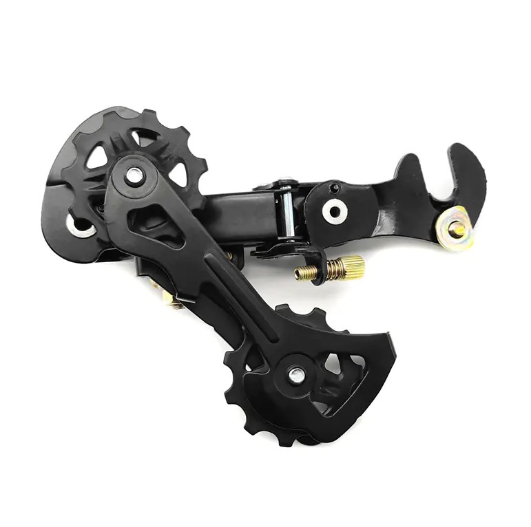 Derailleur cúil rothar: príomhchuid den taithí marcaíochta